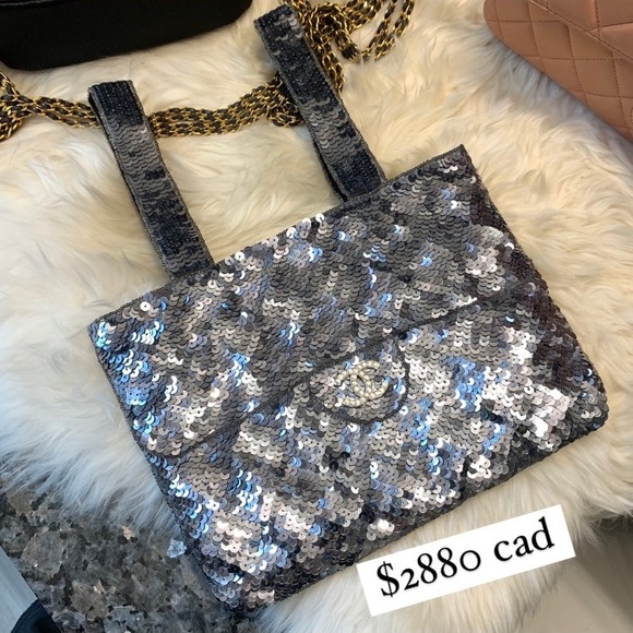 ❌SOLD❌Vintage Chanel sequin evening hand bag - Picture 2 of 10